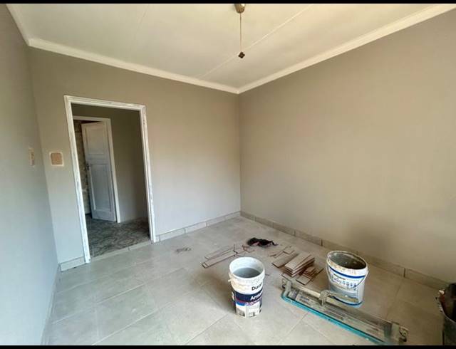 3 BEDROOM HOUSE FOR SALE IN VANDERBIJLPARK CW 2